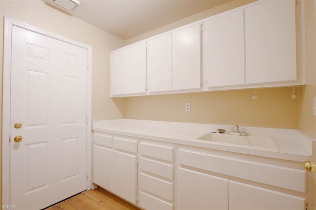 24086 Fuschia Ct Murrieta, CA 92562 photo 4