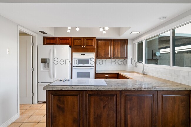 8476 E Chaparral Rd Scottsdale, AZ 85250 photo 4
