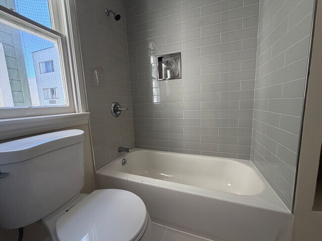 571a Minna St San Francisco, CA 94103 photo 5