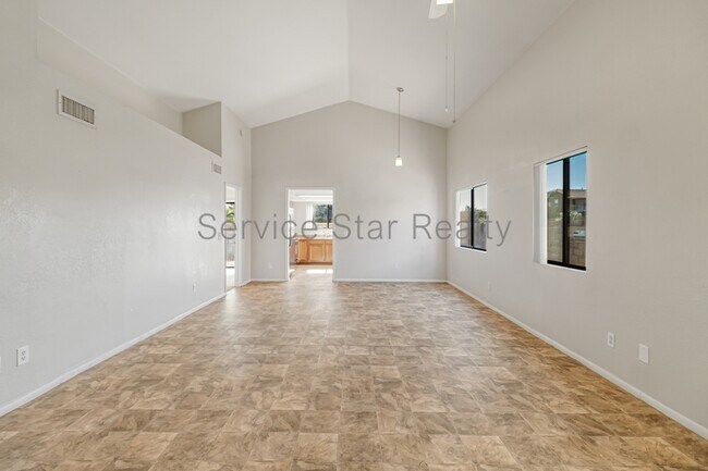 545 S Danyell Dr Chandler, AZ 85225 photo 5