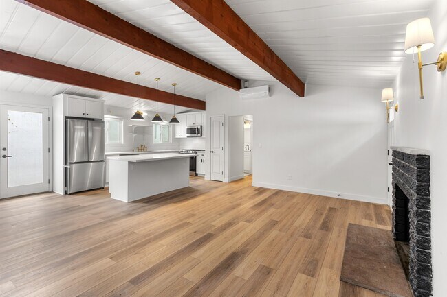 5649 Baja Dr San Diego, CA 92115