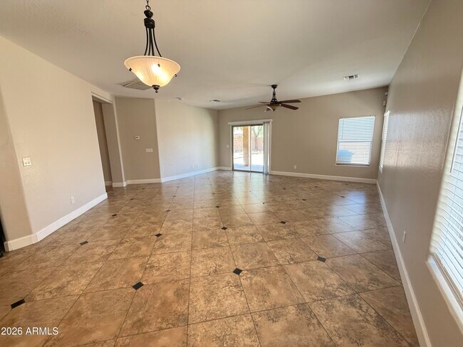 2208 N 93rd Ln Phoenix, AZ 85037 photo 4