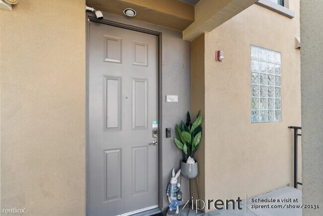800 N 8th St San Jose, CA 95112 photo 4