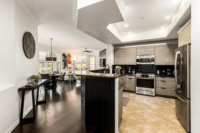 7601 E Indian Bend Rd Scottsdale, AZ 85250 photo 2