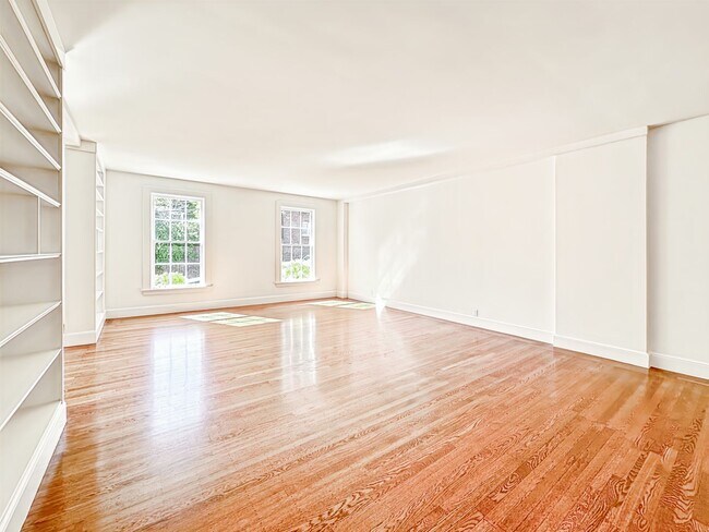2999 Pacific Ave San Francisco, CA 94115 photo 4
