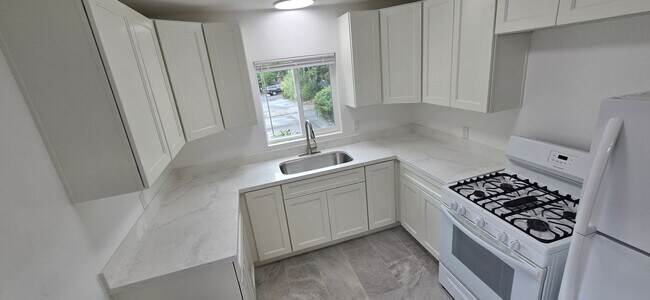 778 Litchfield Ave Sebastopol, CA 95472 photo 4