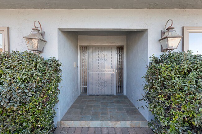 4495 Brighton Ave San Diego, CA 92107 photo 4