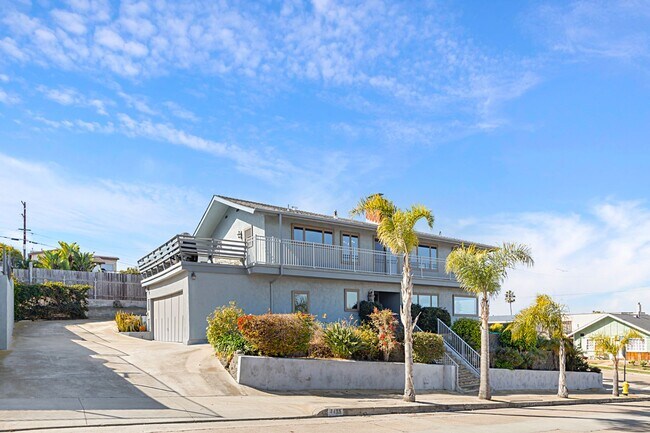 4495 Brighton Ave San Diego, CA 92107 photo 2