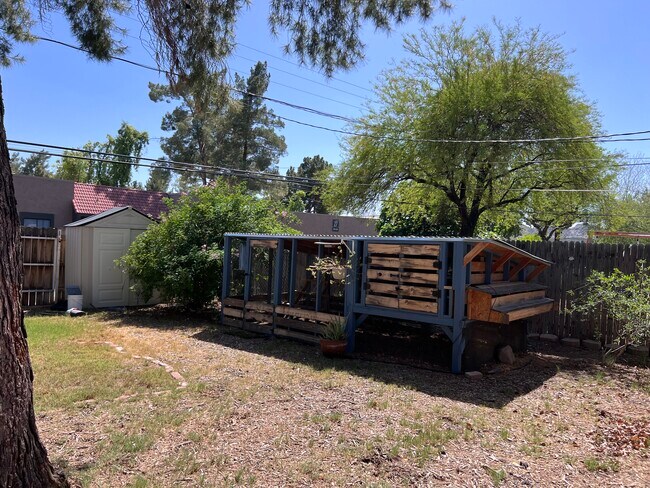 3015 E Desert Cove Ave Phoenix, AZ 85028 photo 4