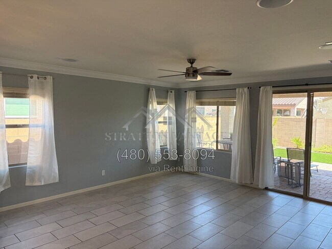 12134 W Desert Moon Way Peoria, AZ 85383 photo 3