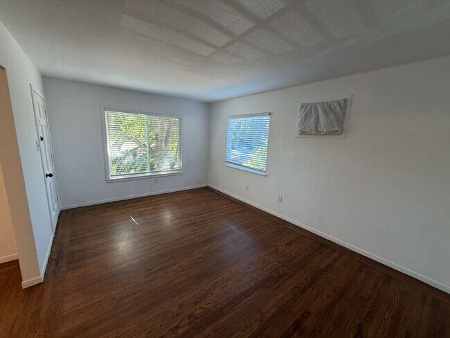 638 Palm Ave Martinez, CA 94553 photo 4