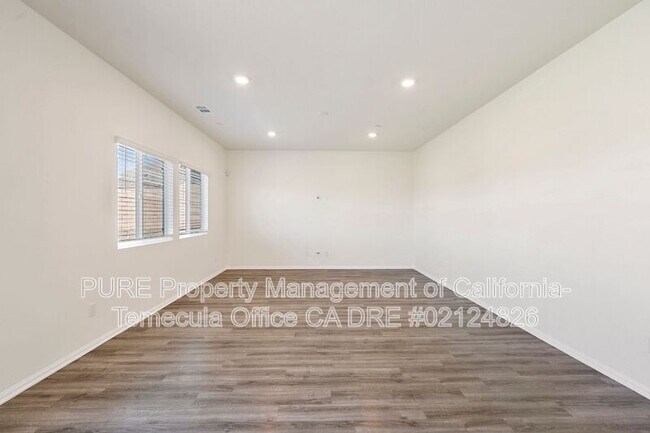 28295 Memory Ln Winchester, CA 92596 photo 4