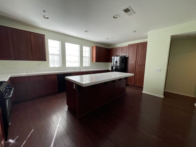 2707 White Pine Ct Chula Vista, CA 91915 photo 4