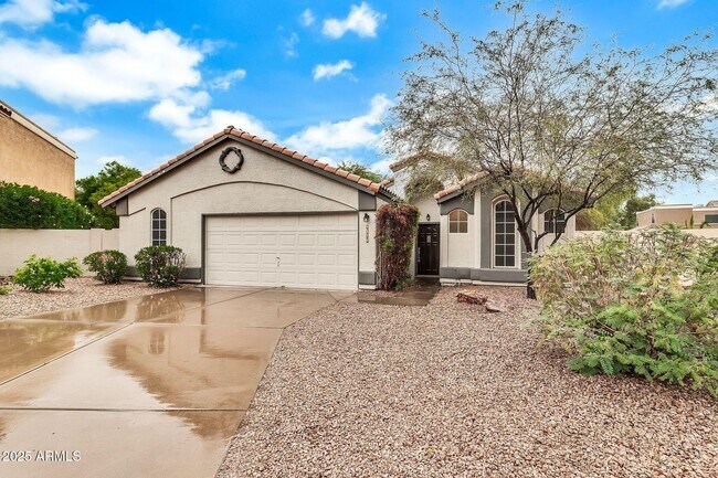 9379 E Windrose Dr Scottsdale, AZ 85260 photo 5