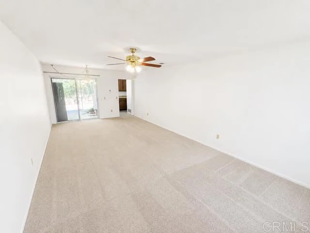 1527 Temple Heights Dr Oceanside, CA 92056 photo 2