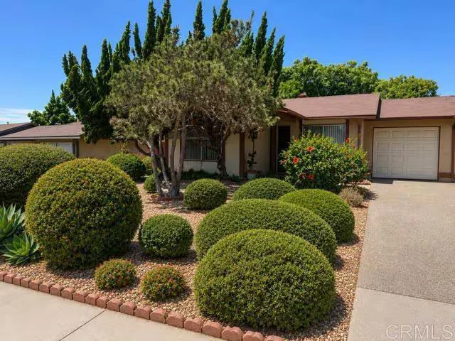 1527 Temple Heights Dr Oceanside, CA 92056