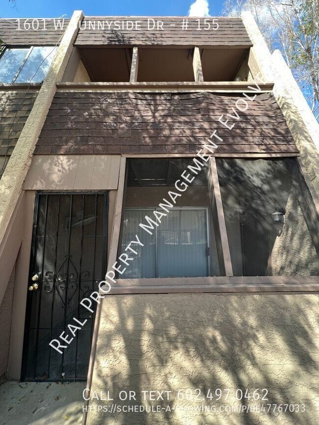 1601 W Sunnyside Dr Phoenix, AZ 85029 photo 2