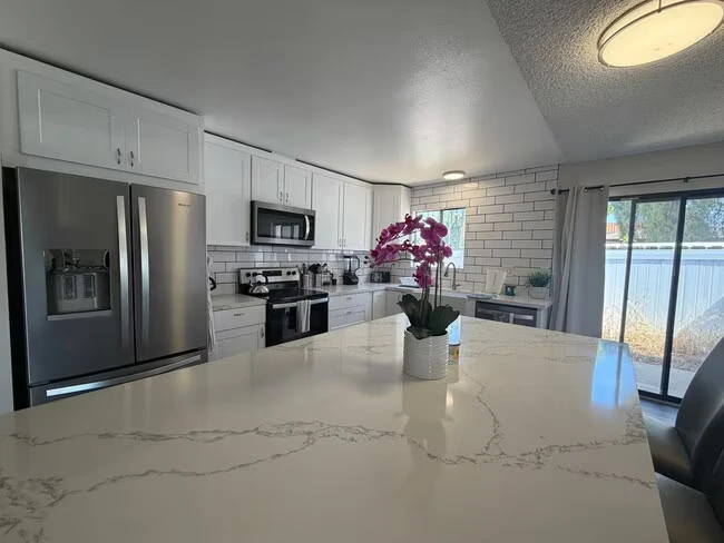 1186 Emory St Imperial Beach, CA 91932 photo 2