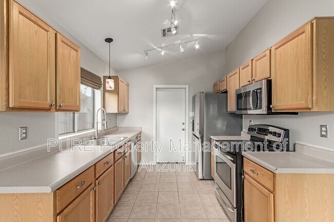3435 E Wahalla Ln Phoenix, AZ 85050 photo 4