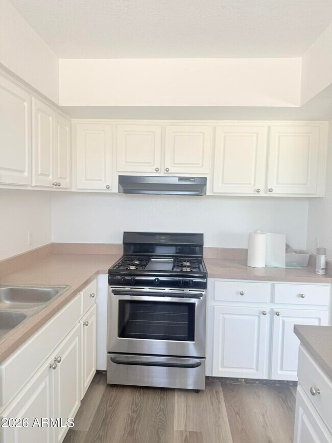 7141 N 16TH St Phoenix, AZ 85020 photo 4