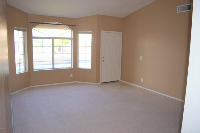 13323 E Butler St Chandler, AZ 85225 photo 3