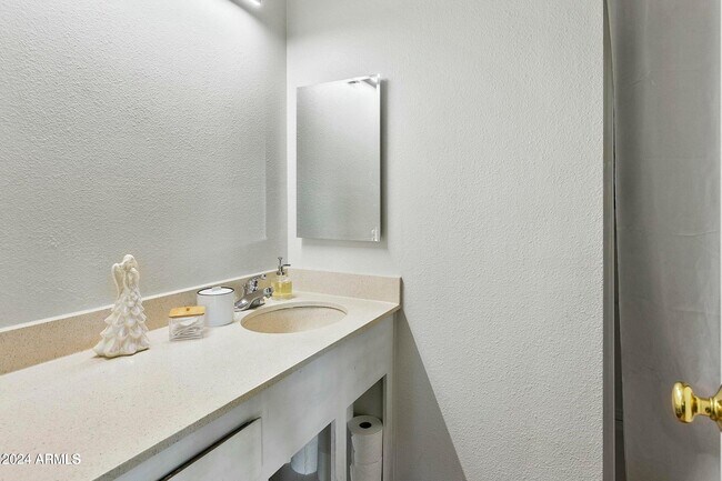 4808 S Stanley Pl Tempe, AZ 85282 photo 4