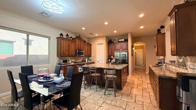 1518 E Hazel Dr Phoenix, AZ 85042 photo 5