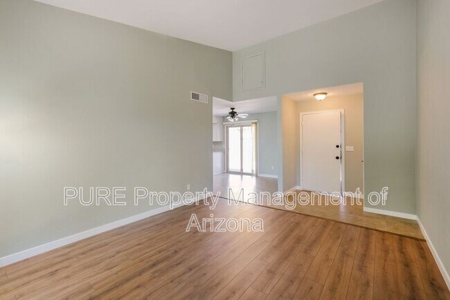 4709 W Continental Dr Glendale, AZ 85308 photo 4