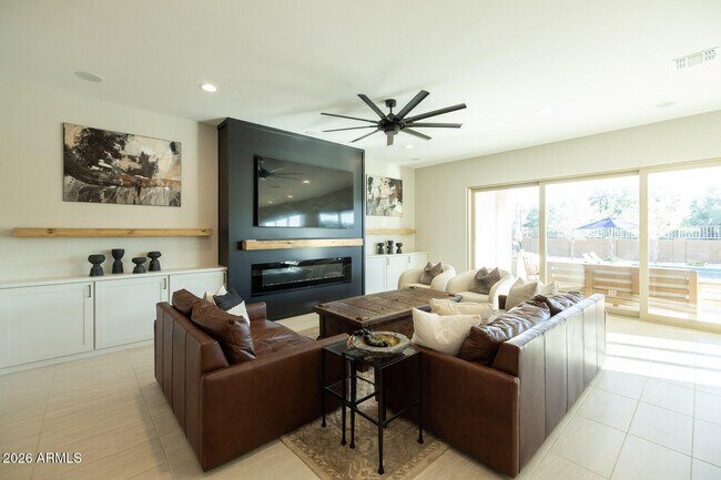 23045 E Via Las Brisas San Tan Valley, AZ 85142 photo 5
