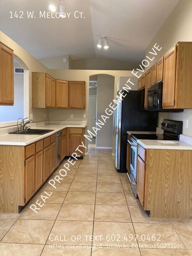 142 W Melody Ct Gilbert, AZ 85233 photo 5