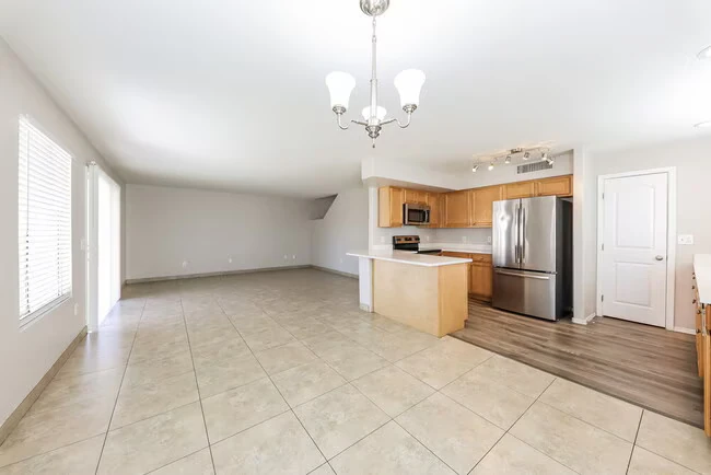 12209 W Flanagan St Avondale, AZ 85323 photo 5