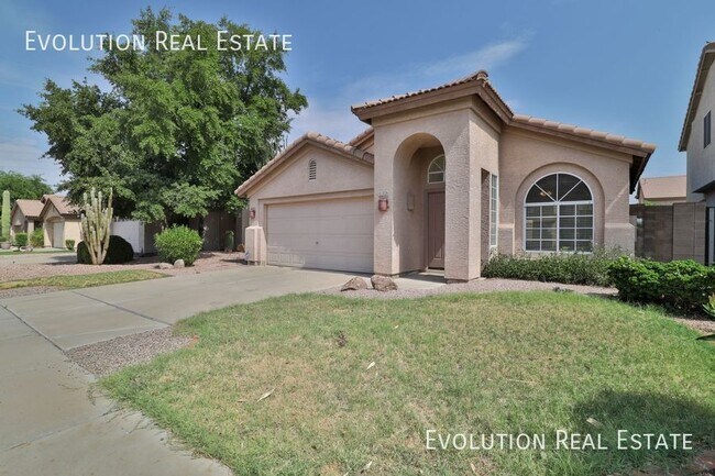 3226 E Sequoia Dr photo 5