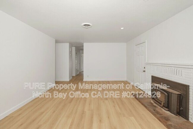 1040 S Cloverdale Blvd Cloverdale, CA 95425 photo 4