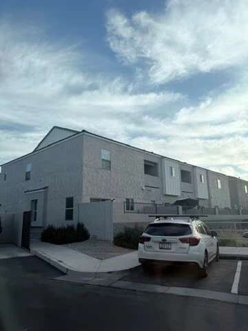 2236 W Laurie Ln Phoenix, AZ 85021 photo 2