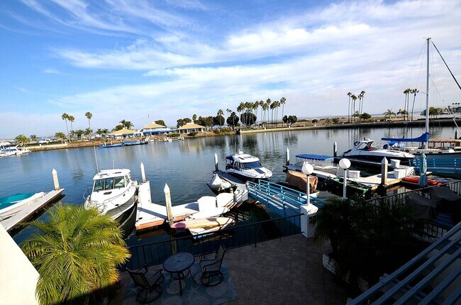 30 Antigua Ct Coronado, CA 92118