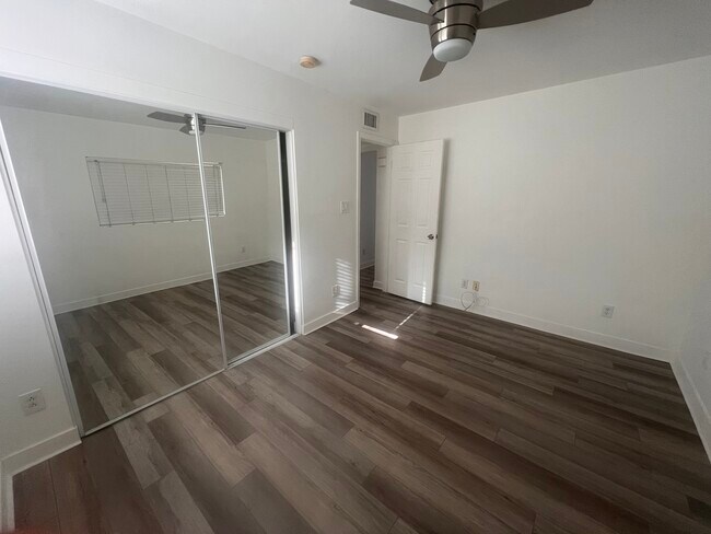 310 W Earll Dr Phoenix, AZ 85013 photo 5