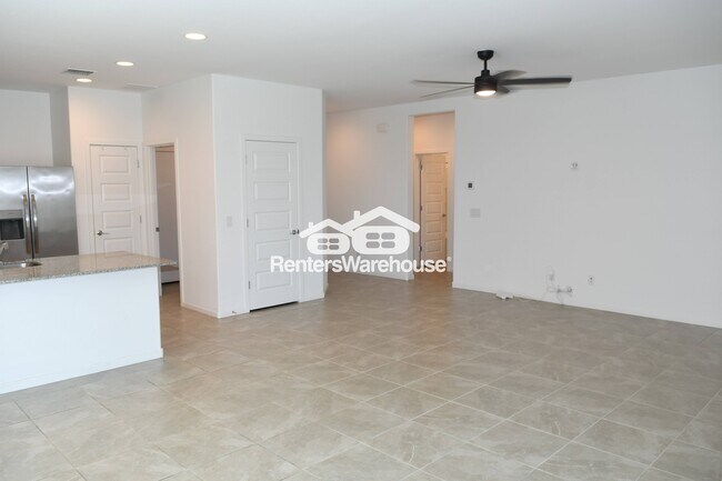 9449 W Montecito Ave Phoenix, AZ 85037 photo 3