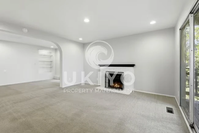 6809 Colton Blvd Oakland, CA 94611 photo 3