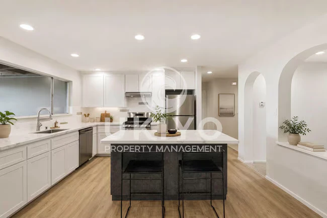 6809 Colton Blvd Oakland, CA 94611 photo 5