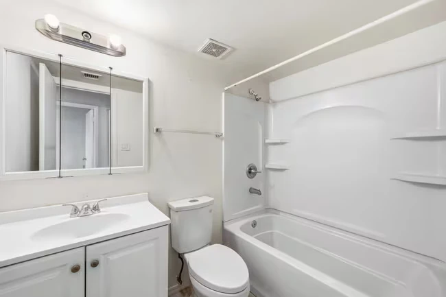 6705 W Devonshire Ave Phoenix, AZ 85033 photo 2