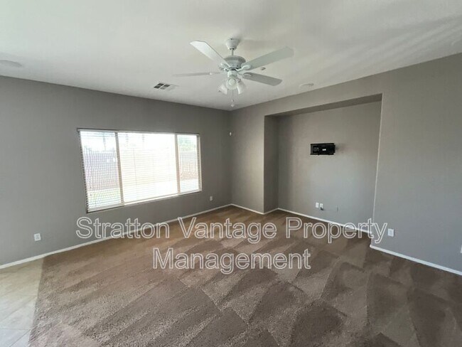 2874 S Nielson St Gilbert, AZ 85295 photo 4