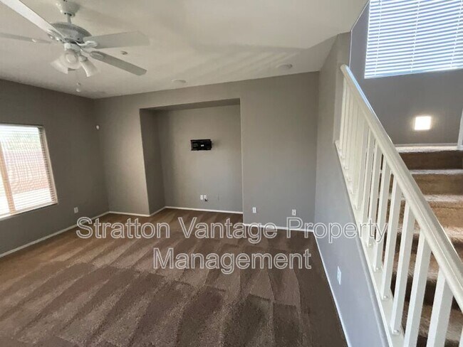 2874 S Nielson St Gilbert, AZ 85295 photo 3