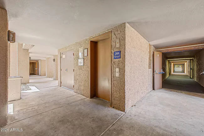 540 N May Mesa, AZ 85201 photo 3