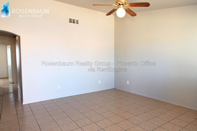 13295 S Durango Rd Arizona City, AZ 85123 photo 2