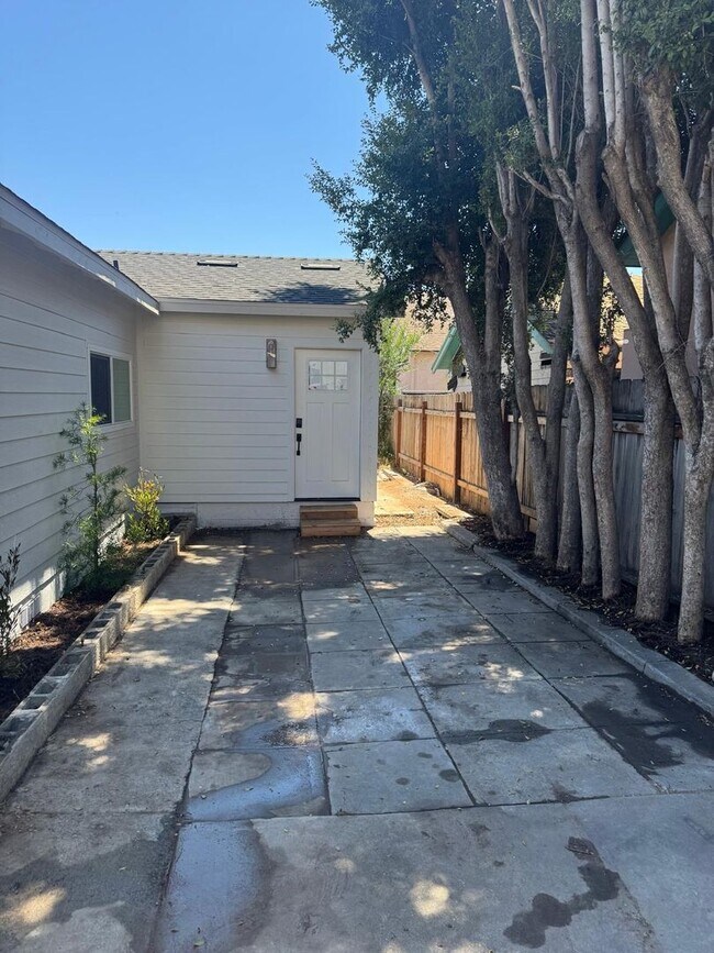 4365 44th St San Diego, CA 92115 photo 2