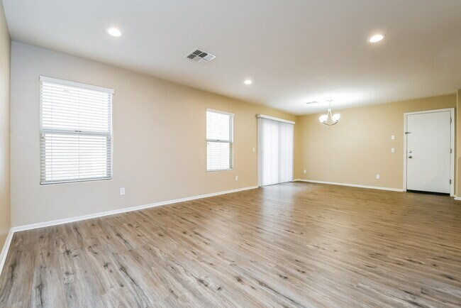 923 S Pheasant Dr Gilbert, AZ 85296 photo 4