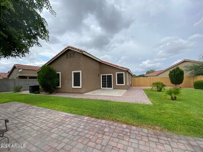 1117 E Arabian Dr photo 5