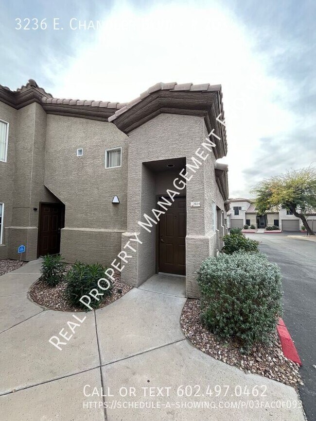 3236 E Chandler Blvd Phoenix, AZ 85048 photo 2