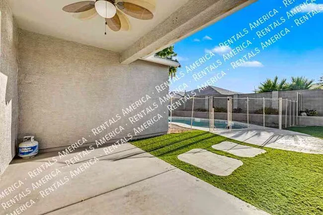 17028 N Palo Verde St Maricopa, AZ 85138 photo 4