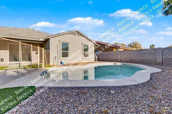 17028 N Palo Verde St Maricopa, AZ 85138 photo 2